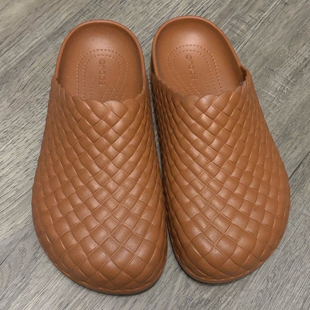 Crocs